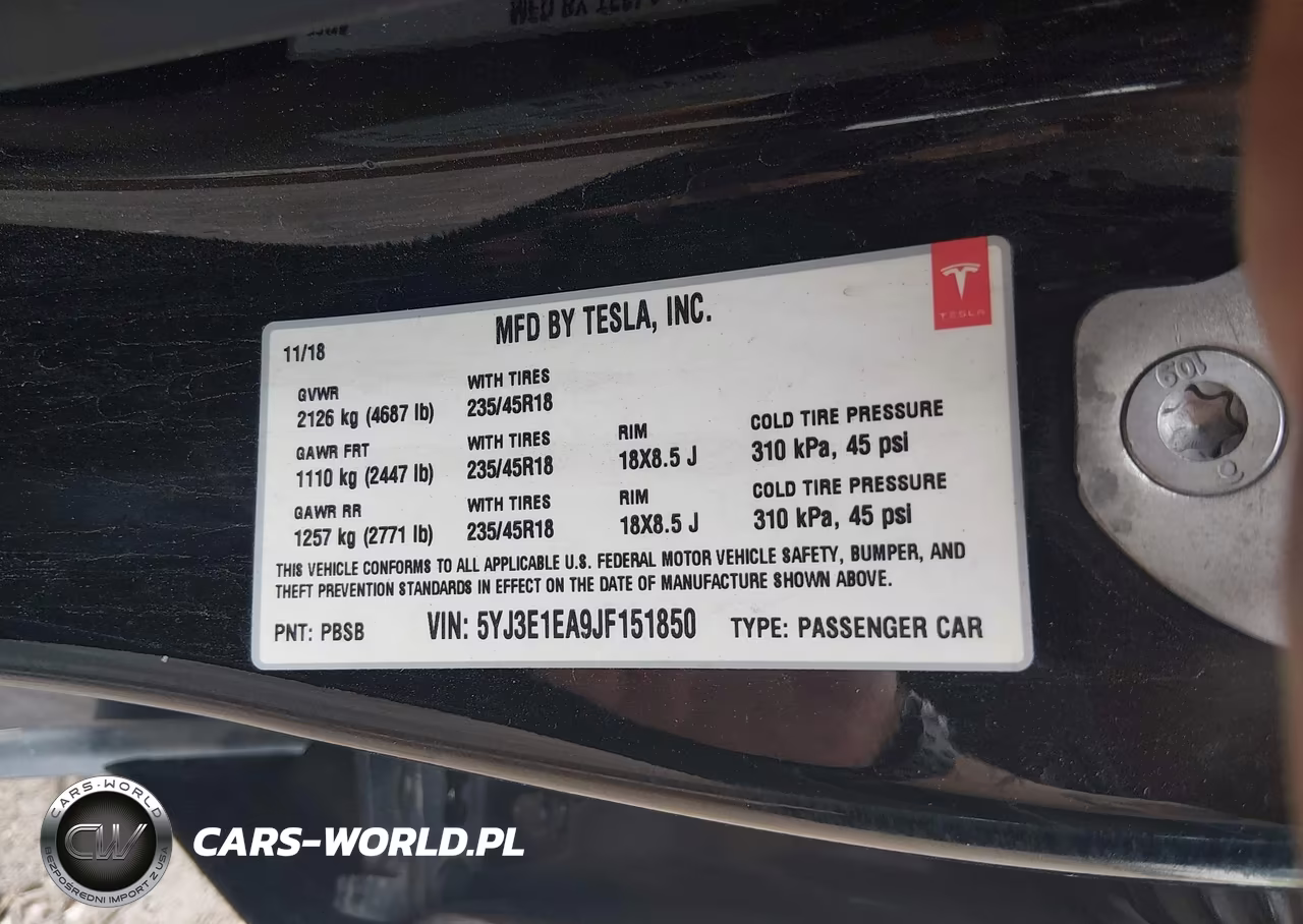 2018 Tesla Model 3 Long Range-Mid Range VIN:5YJ3E1EA9JF151850 - 9