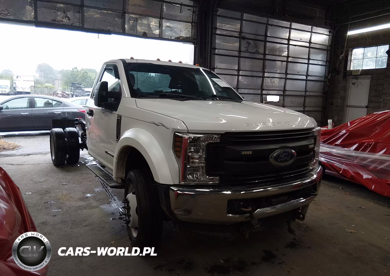 2019 Ford F-550 Chassis Xl – zdjęcie 1 z 15