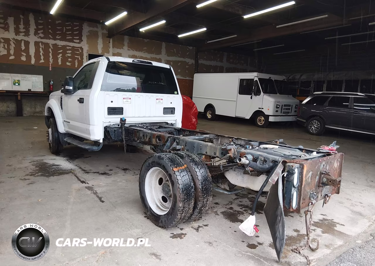 2019 Ford F-550 Chassis Xl VIN:1FDUF5HT6KDA23219 - 3