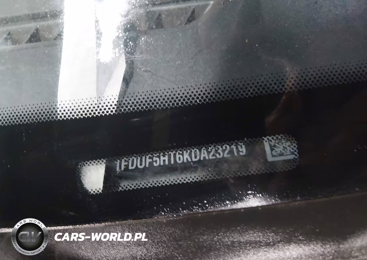 2019 Ford F-550 Chassis Xl VIN:1FDUF5HT6KDA23219 - 9