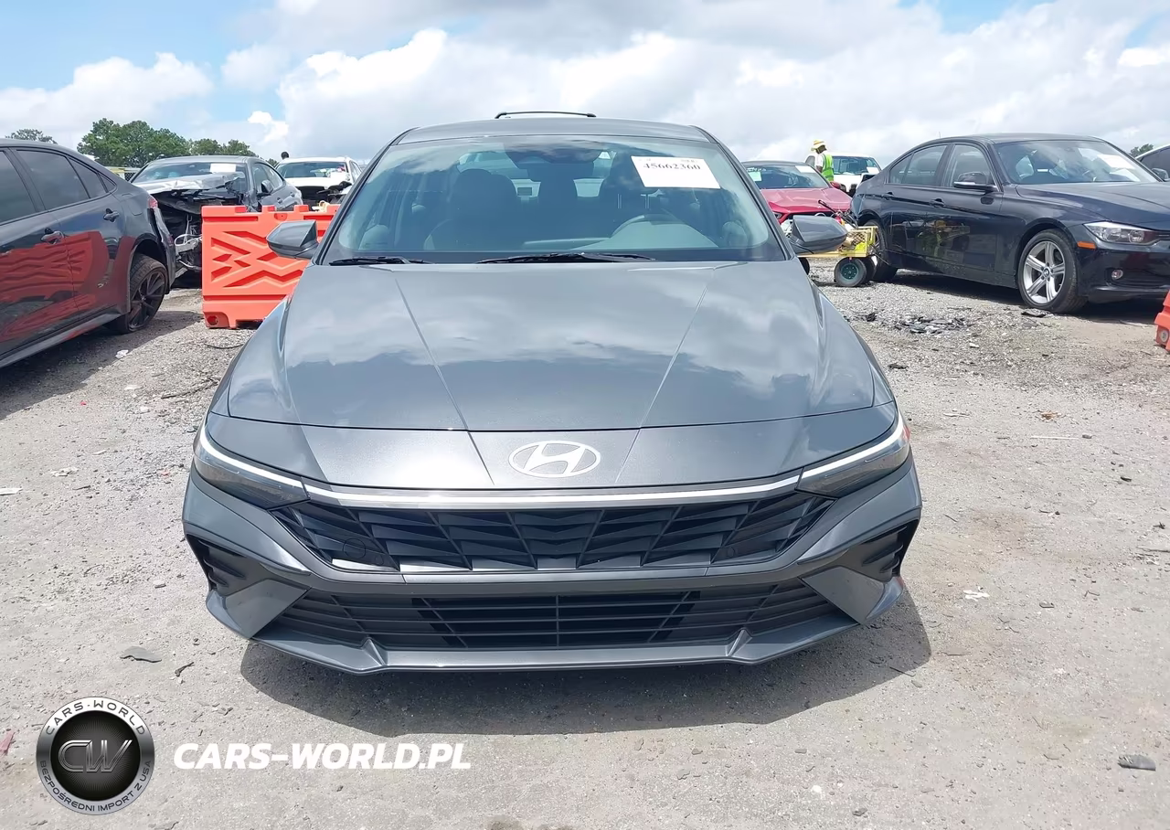 2026 Hyundai Elantra Se VIN:KMHLL4DG2TU106638 - 13