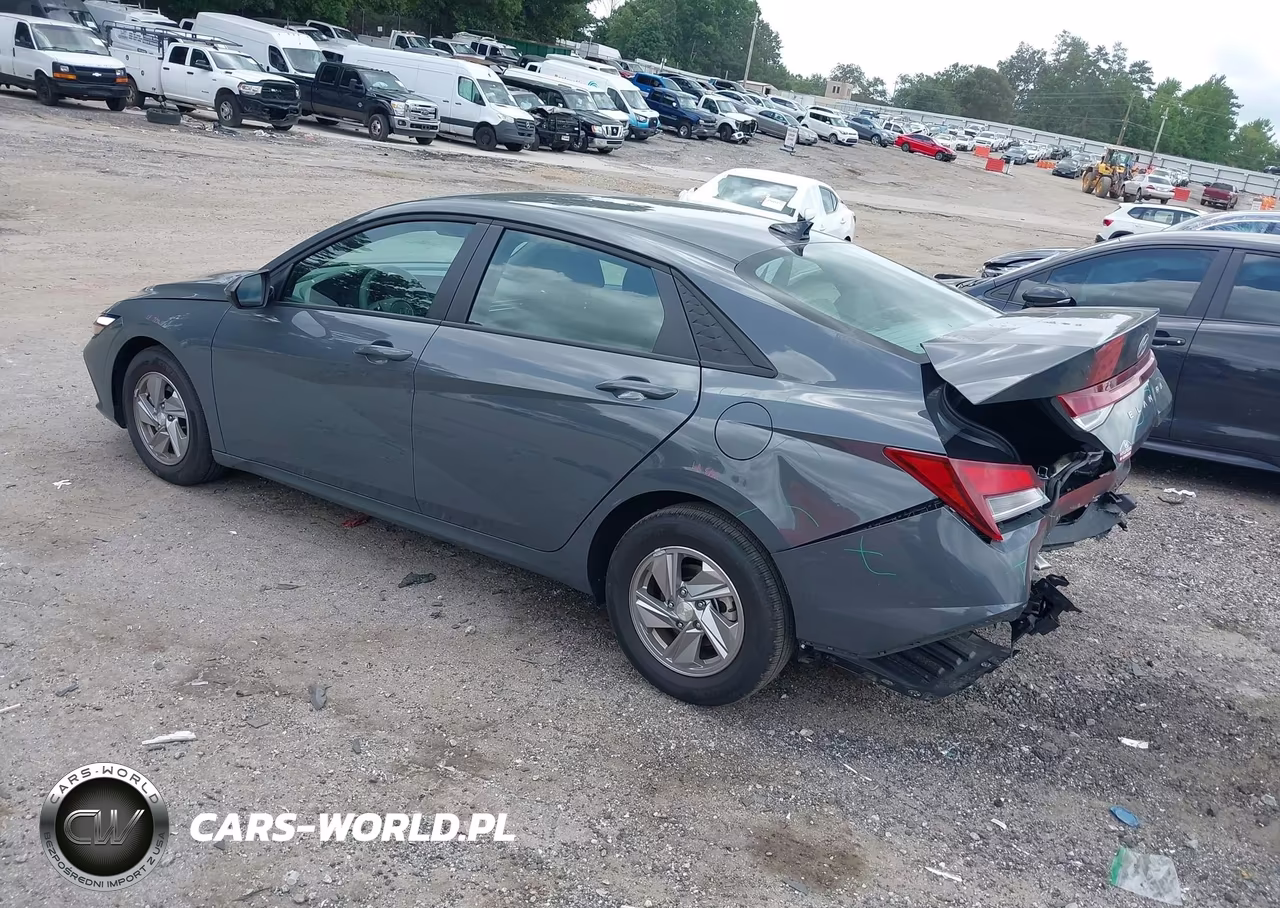 2026 Hyundai Elantra Se VIN:KMHLL4DG2TU106638 - 3