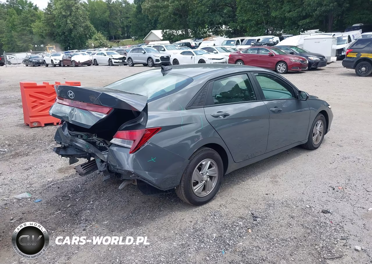 2026 Hyundai Elantra Se VIN:KMHLL4DG2TU106638 - 4