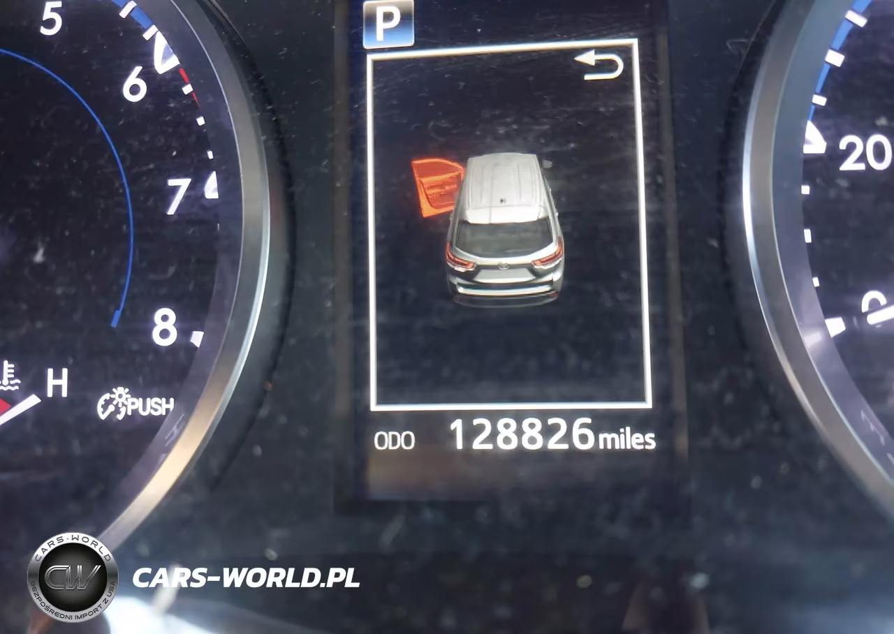 2017 Toyota Highlander Le VIN:5TDZARFH7HS026741 - 16