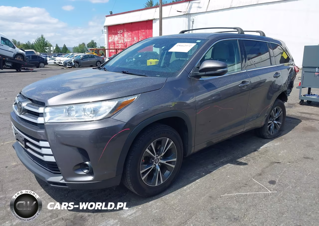 2017 Toyota Highlander Le VIN:5TDZARFH7HS026741 - 2