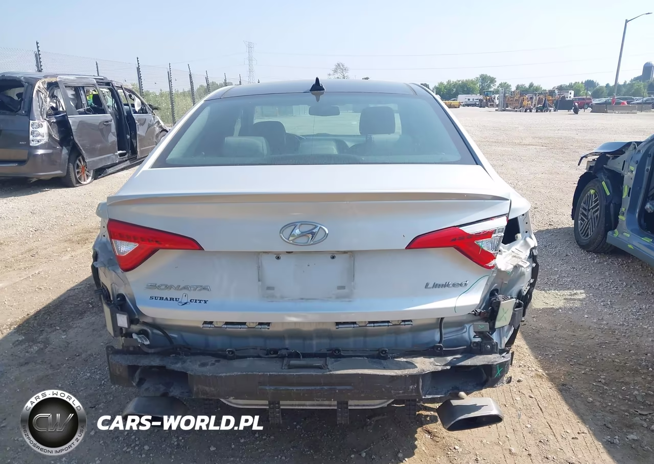 2016 Hyundai Sonata Limited VIN:5NPE34AF2GH310039 - 16