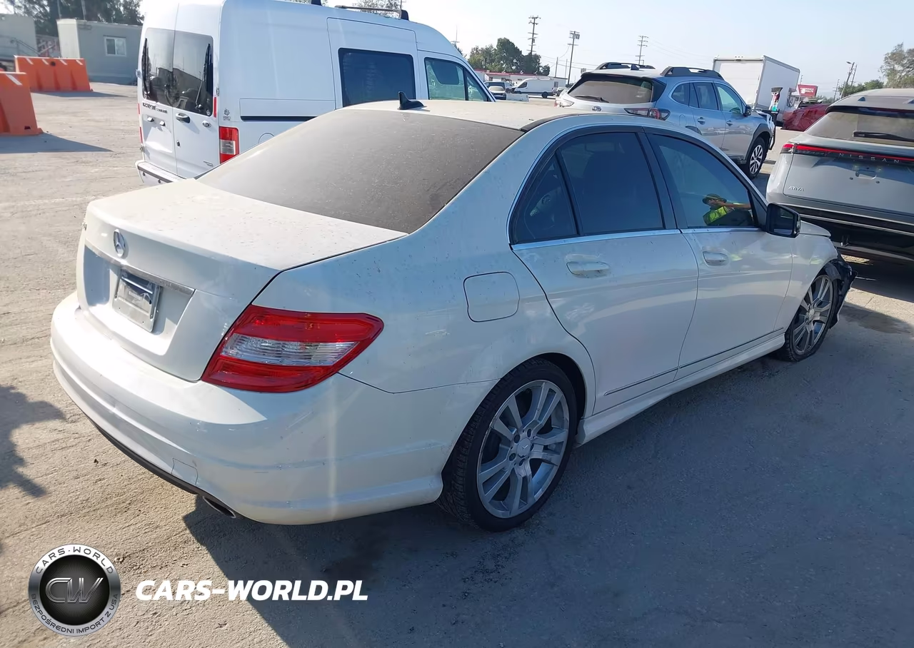 2011 Mercedes-Benz C 300 Luxury-Sport VIN:WDDGF5EB4BF653568 - 4