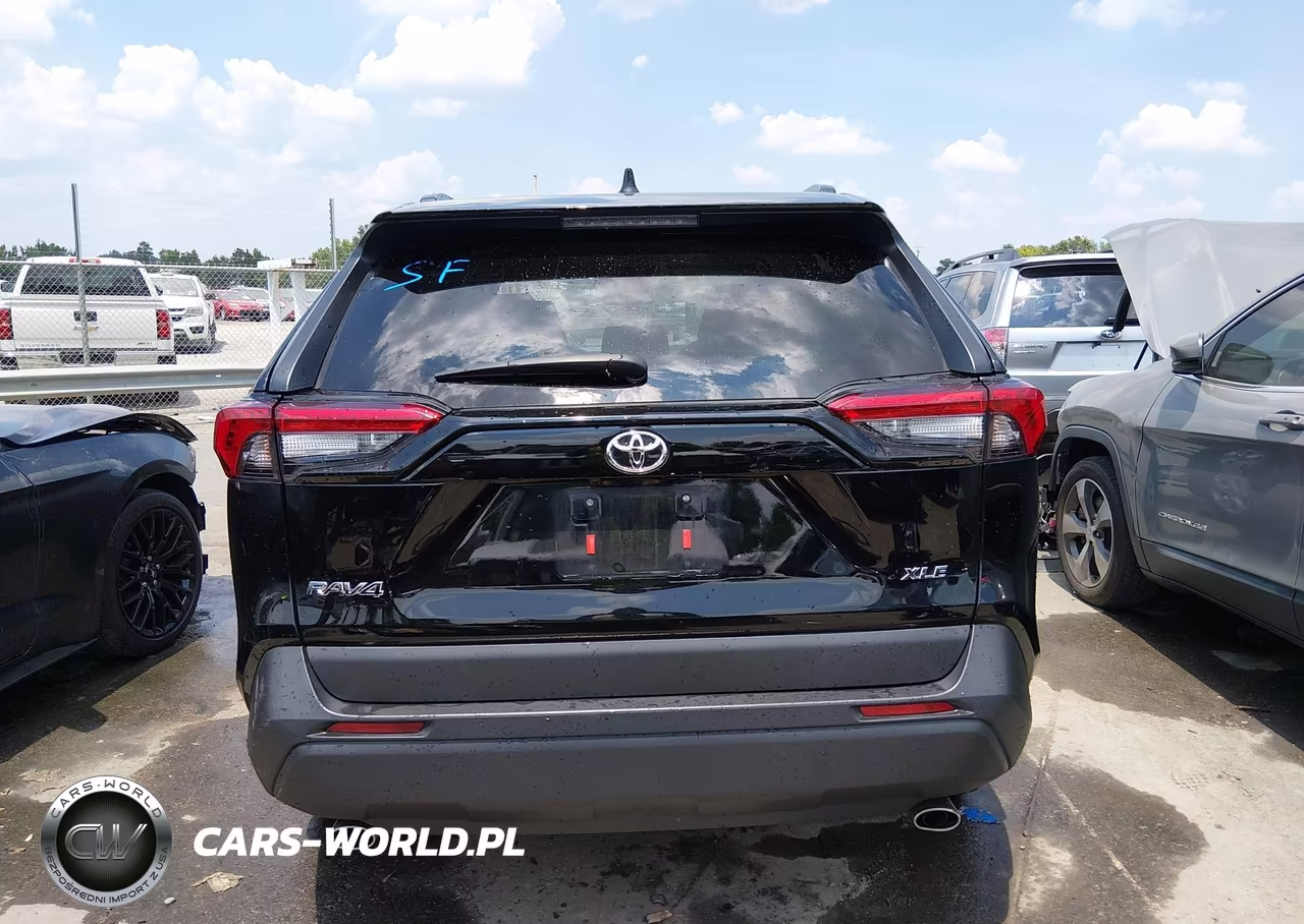 2021 Toyota Rav4 Xle VIN:2T3W1RFV7MC131881 - 17