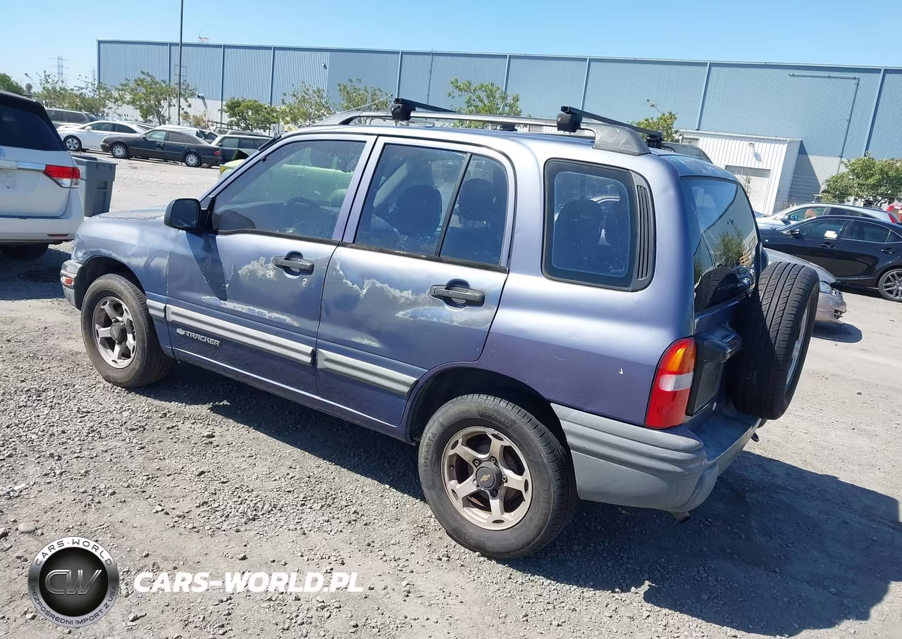1999 Chevrolet Tracker VIN:2CNBE13C9X6931762 - 3