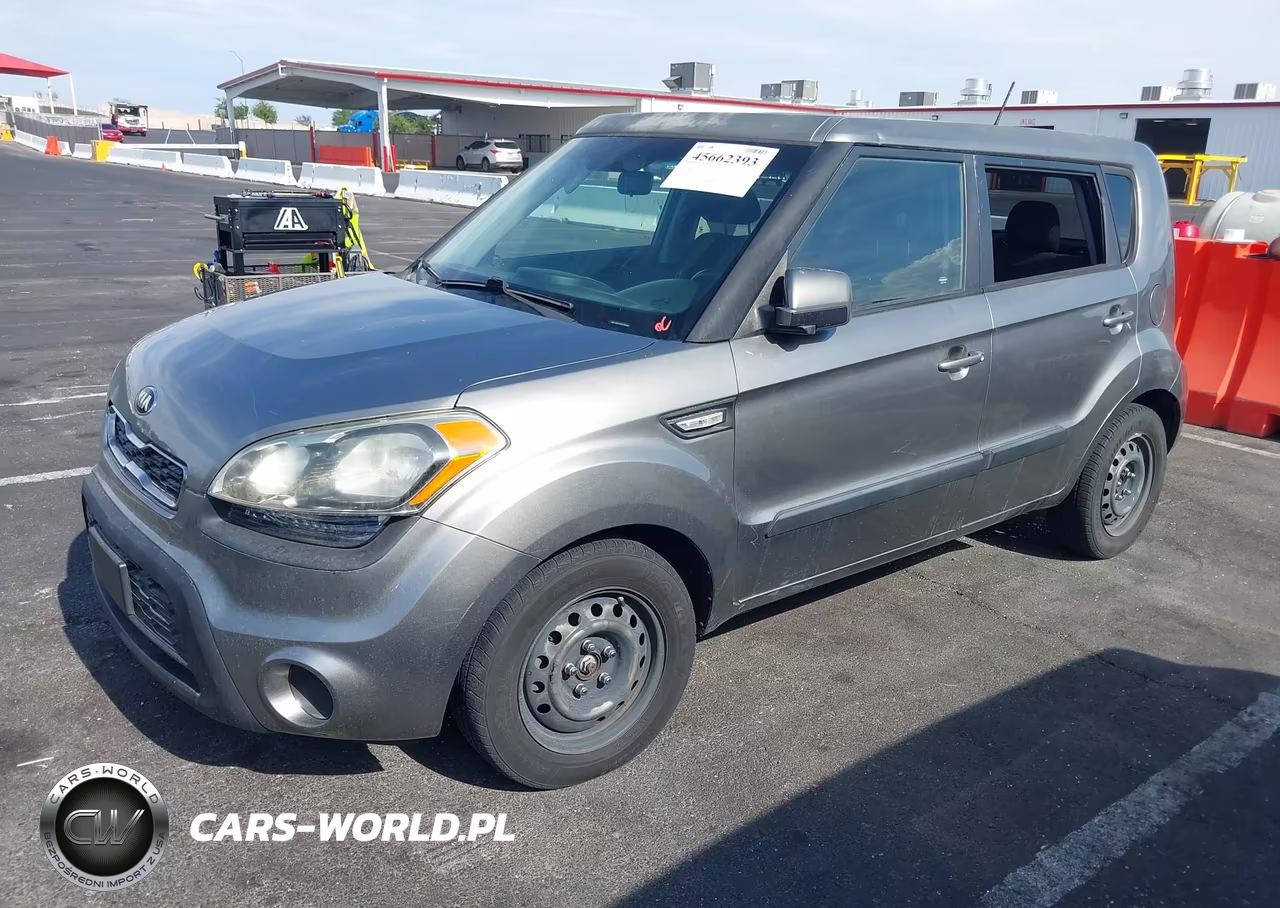 2013 Kia Soul VIN:KNDJT2A56D7605624 - 2