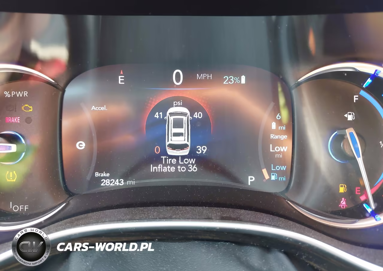 2023 Chrysler Pacifica Hybrid Pinnacle VIN:2C4RC1N71PR562774 - 14