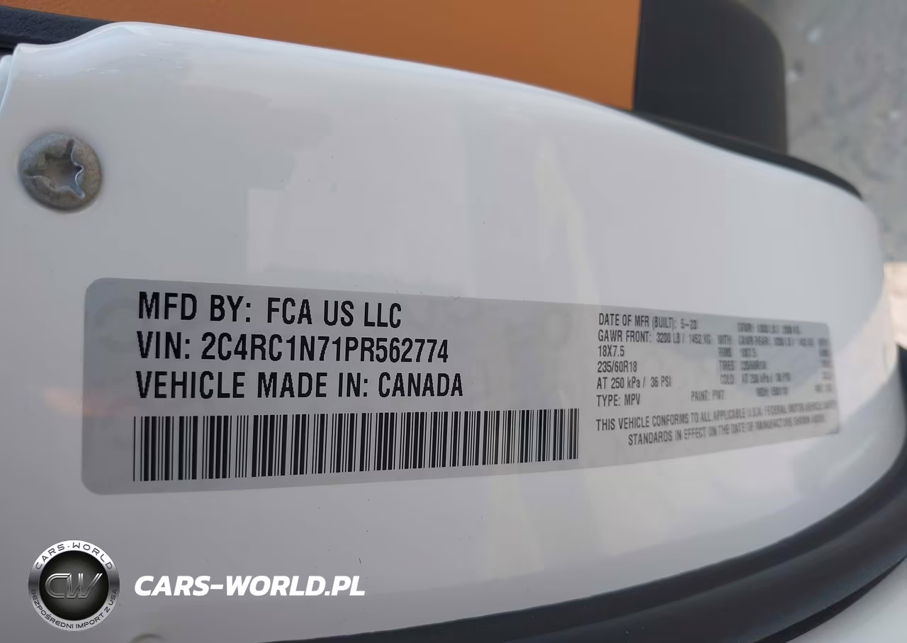 2023 Chrysler Pacifica Hybrid Pinnacle VIN:2C4RC1N71PR562774 - 9