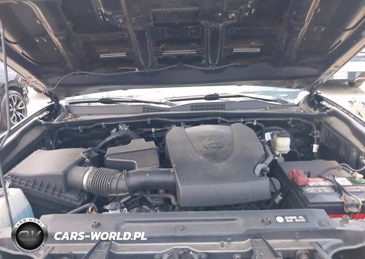 2018 Toyota Tacoma Double Cab VIN:3TMBZ5DNXJM012785 - 10