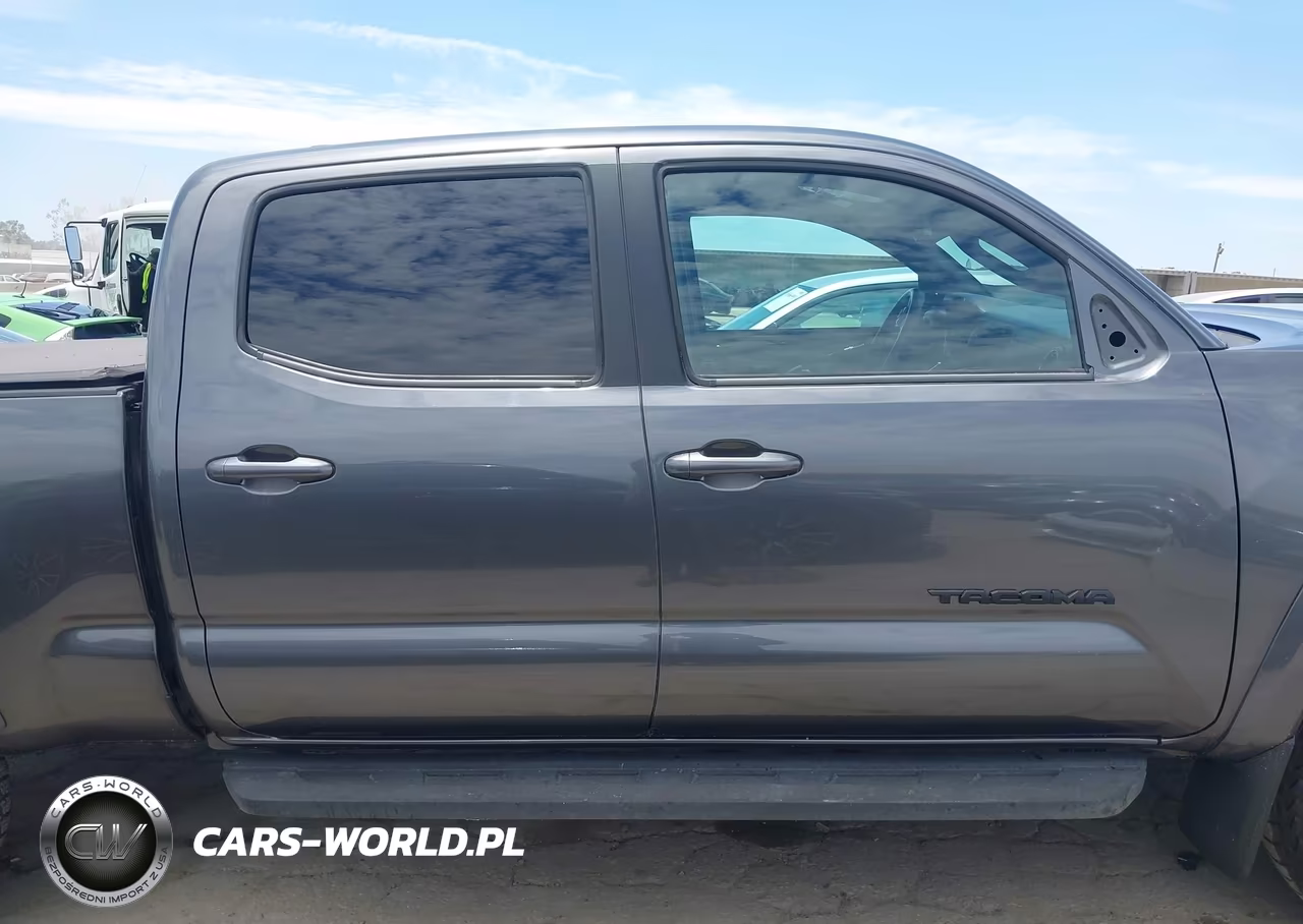 2018 Toyota Tacoma Double Cab VIN:3TMBZ5DNXJM012785 - 13