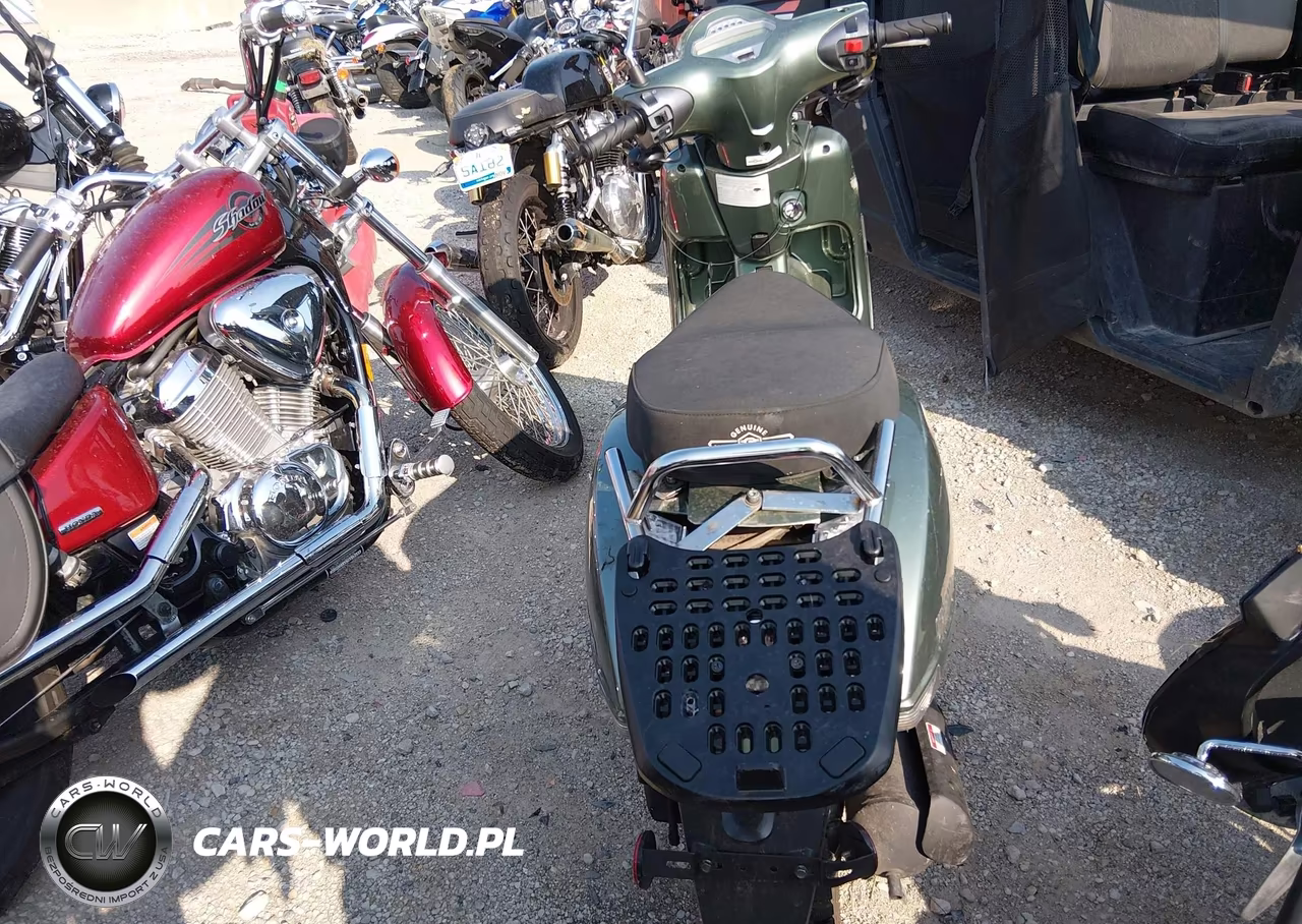 2022 Genuine Scooter Co. Urbano 50I VIN:L4HGETC16N6000147 - 6