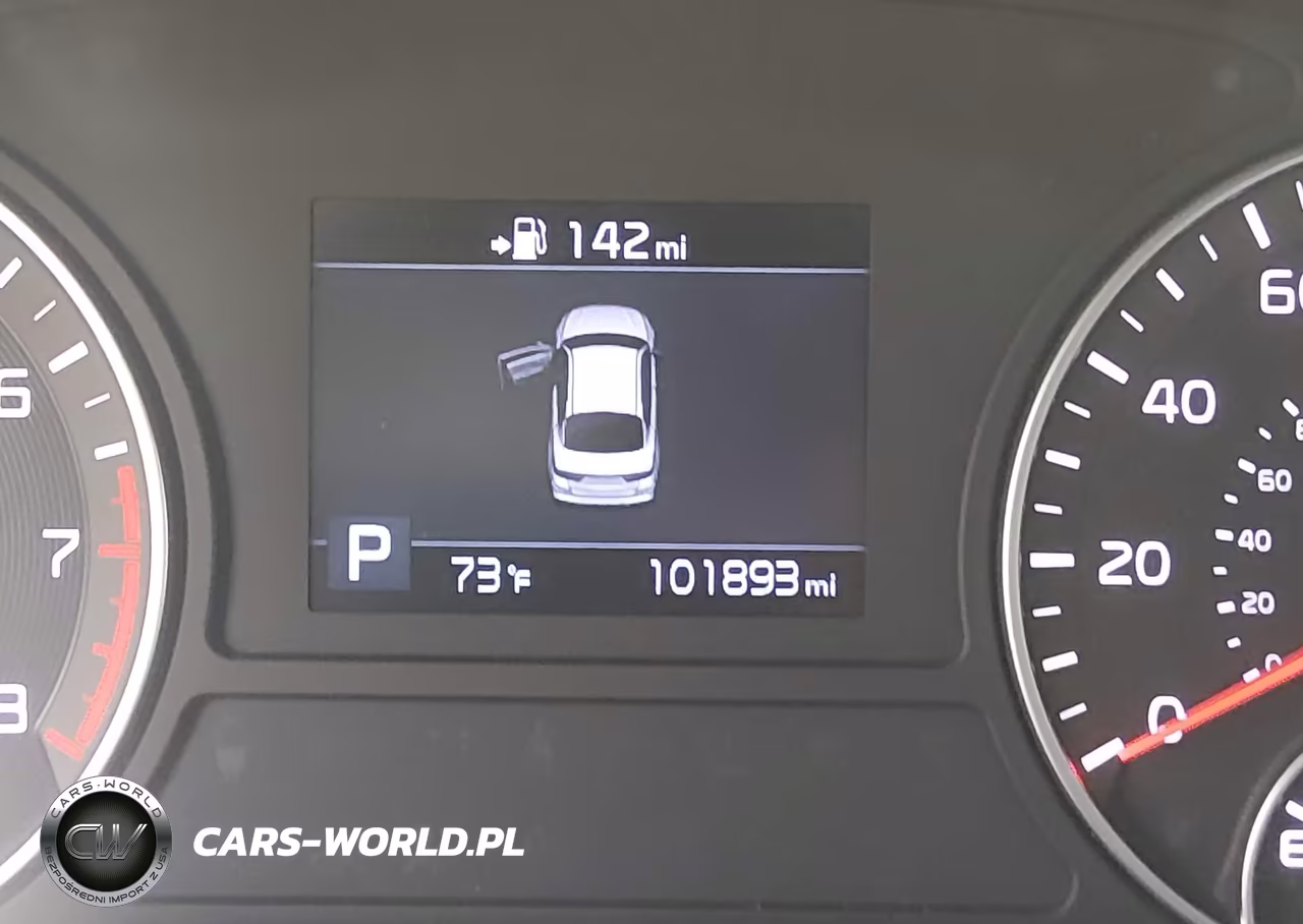 2019 Kia Optima S VIN:5XXGT4L3XKG356959 - 16