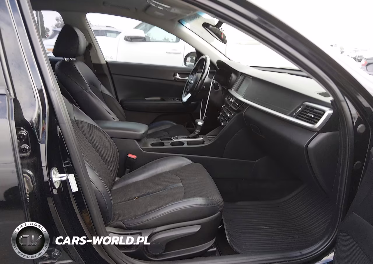 2019 Kia Optima S VIN:5XXGT4L3XKG356959 - 5