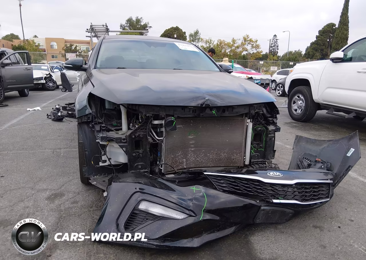 2019 Kia Optima S VIN:5XXGT4L3XKG356959 - 6