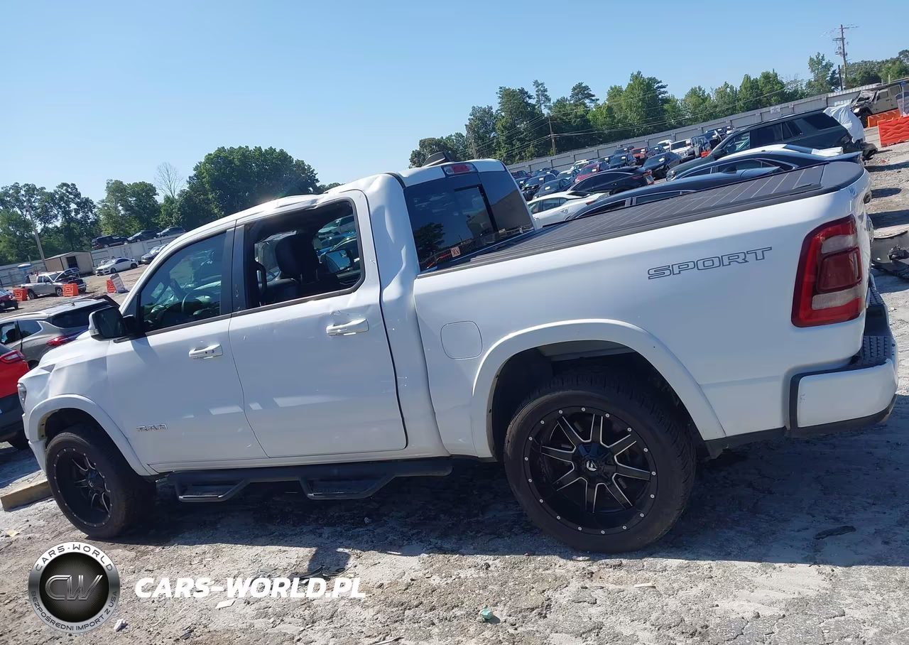 2020 Ram 1500 Laramie 4X4 5'7 Box VIN:1C6SRFJT9LN370243 - 14