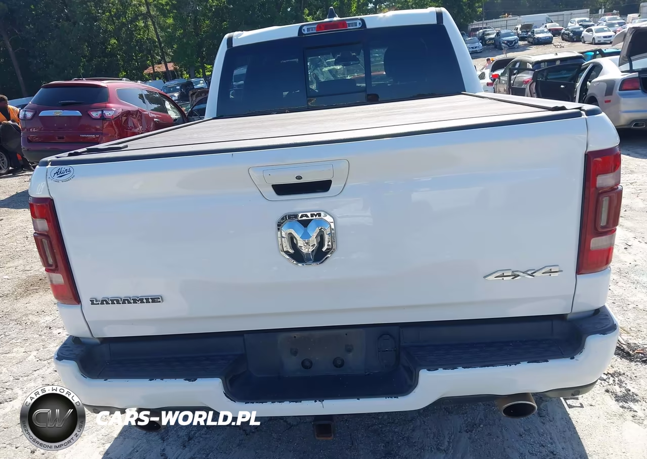 2020 Ram 1500 Laramie 4X4 5'7 Box VIN:1C6SRFJT9LN370243 - 16