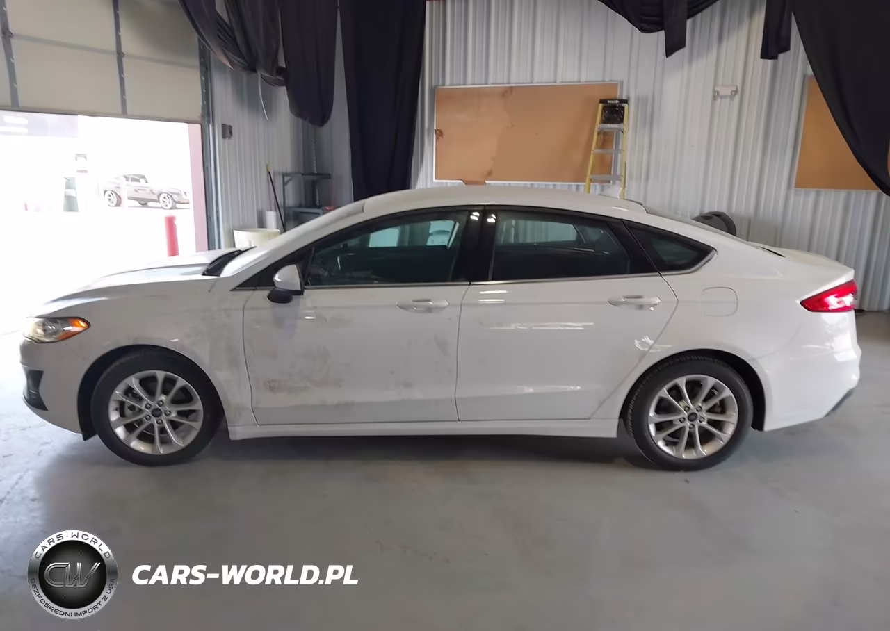 2019 Ford Fusion Hybrid Se VIN:3FA6P0LU1KR274644 - 13
