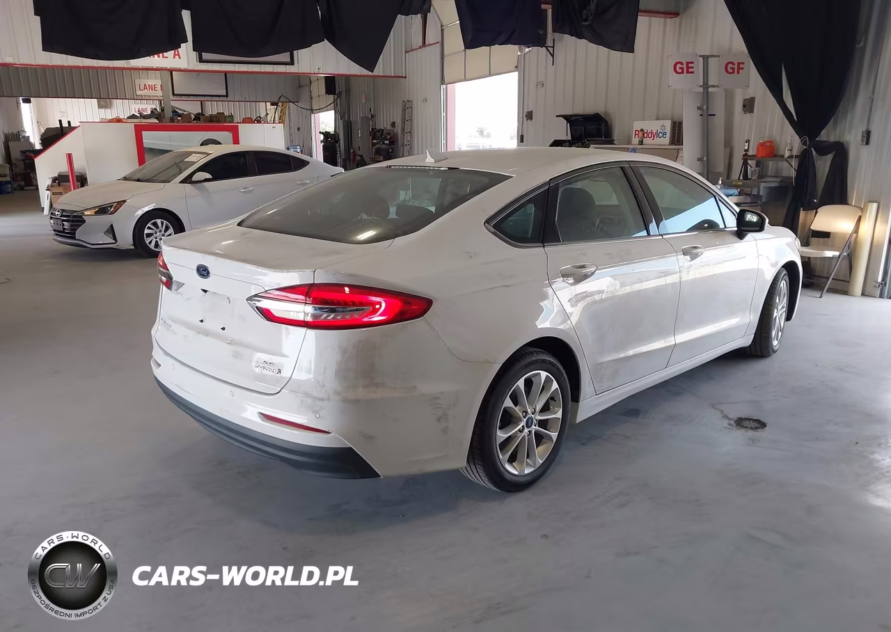 2019 Ford Fusion Hybrid Se VIN:3FA6P0LU1KR274644 - 4
