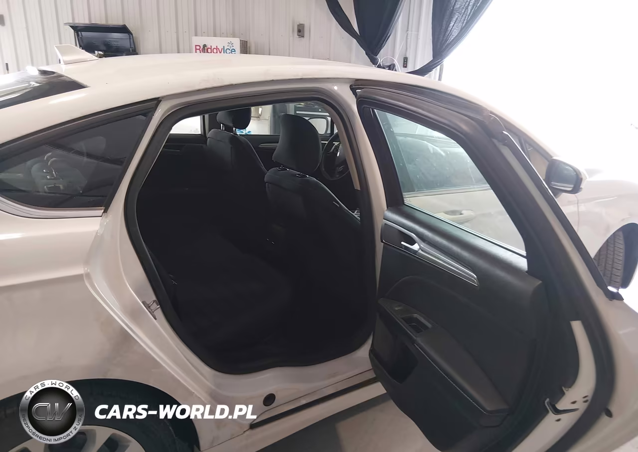 2019 Ford Fusion Hybrid Se VIN:3FA6P0LU1KR274644 - 7
