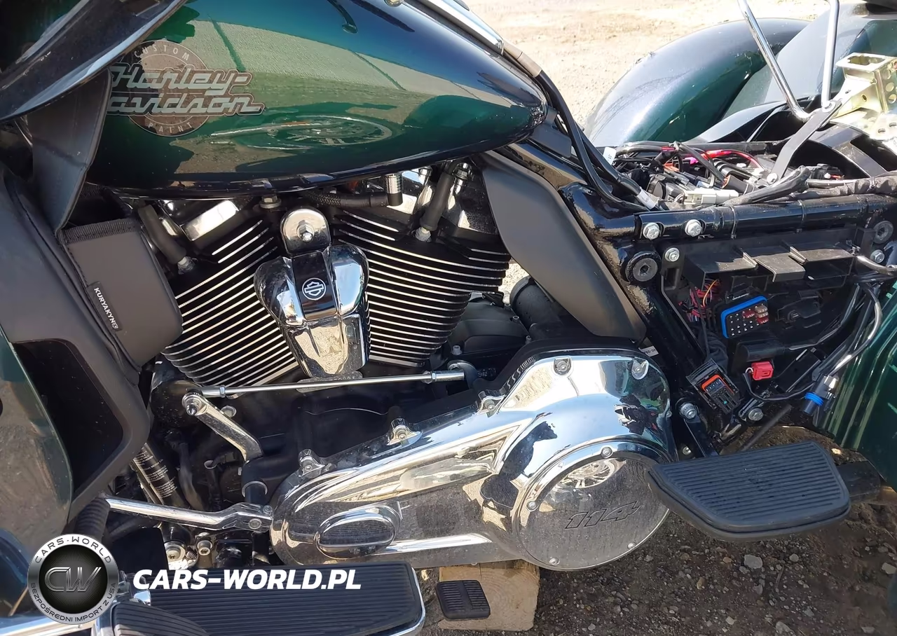 2021 Harley-Davidson Flhtcutg VIN:1HD1MAF12MB858920 - 9