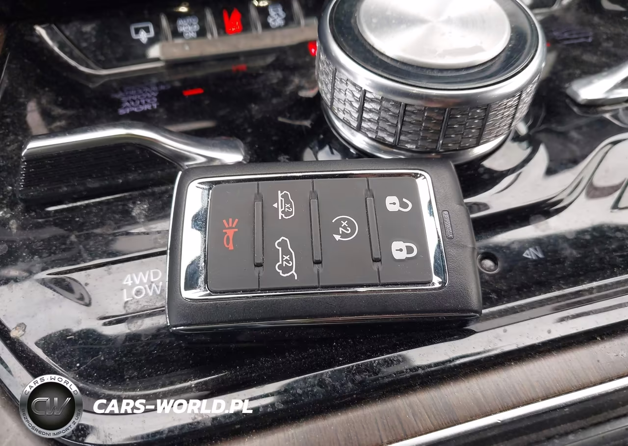 2022 Jeep Grand Wagoneer Series I 4X4 VIN:1C4SJVEJ8NS141351 - 11