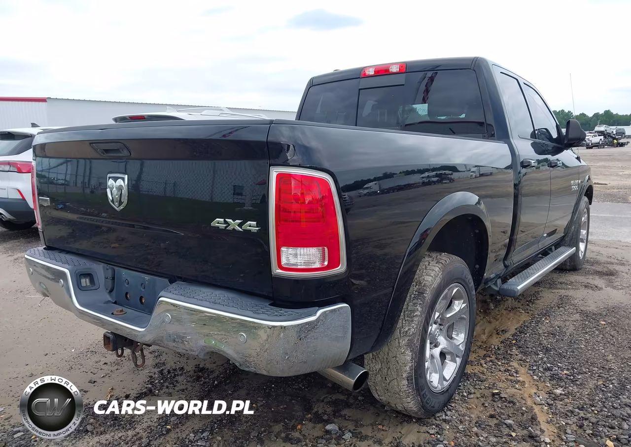 2015 Ram 1500 Laramie VIN:1C6RR7JM2FS574112 - 20