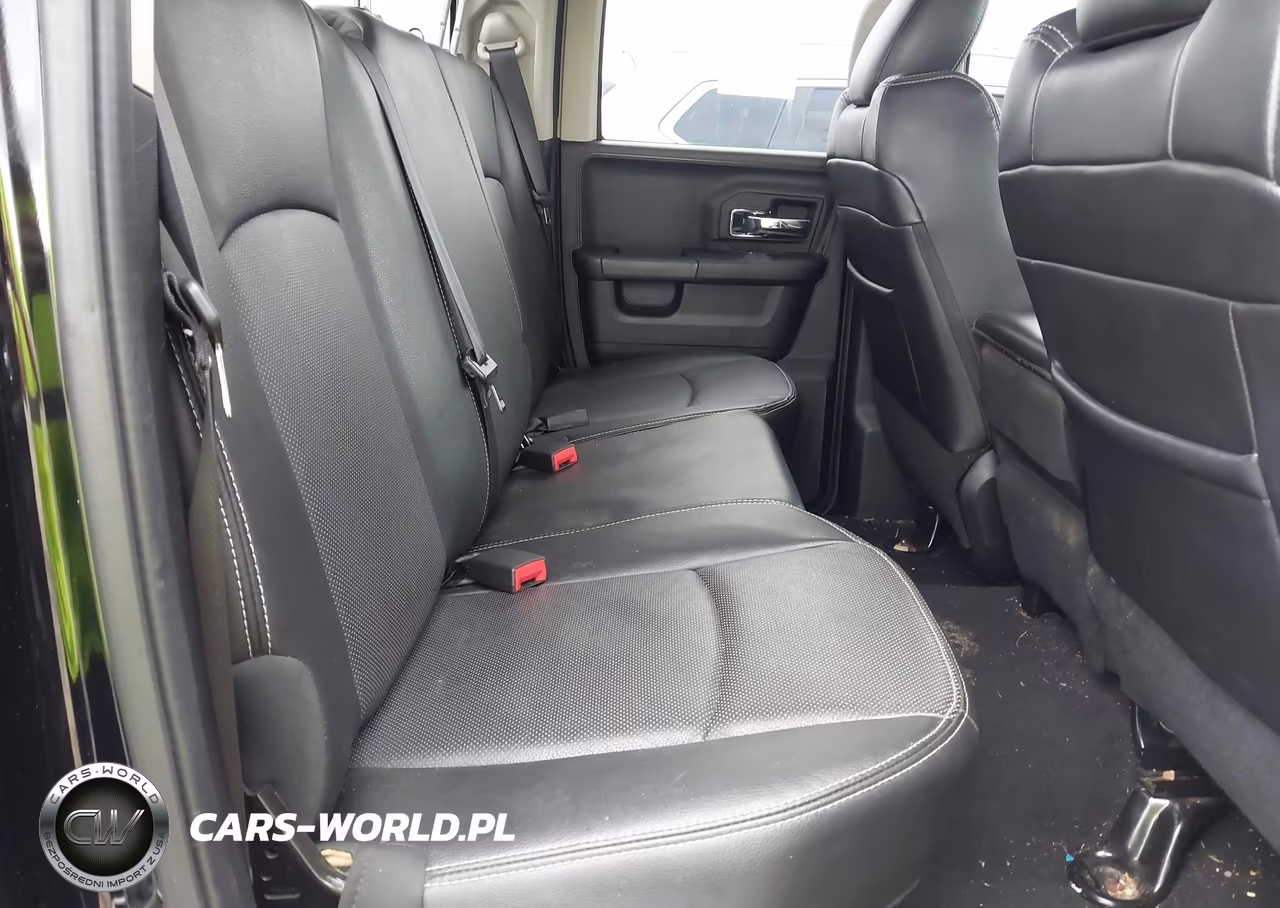 2015 Ram 1500 Laramie VIN:1C6RR7JM2FS574112 - 8