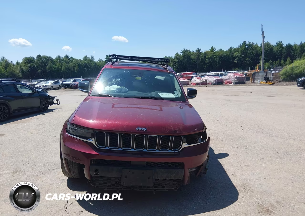 2023 Jeep Grand Cherokee L Limited 4X4 VIN:1C4RJKBG1P8795646 - 11