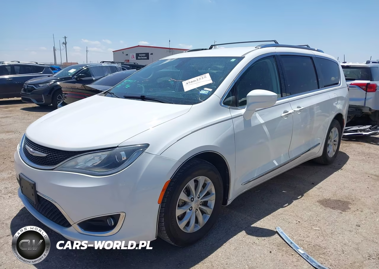 2019 Chrysler Pacifica Touring L VIN:2C4RC1BG0KR730269 - 2