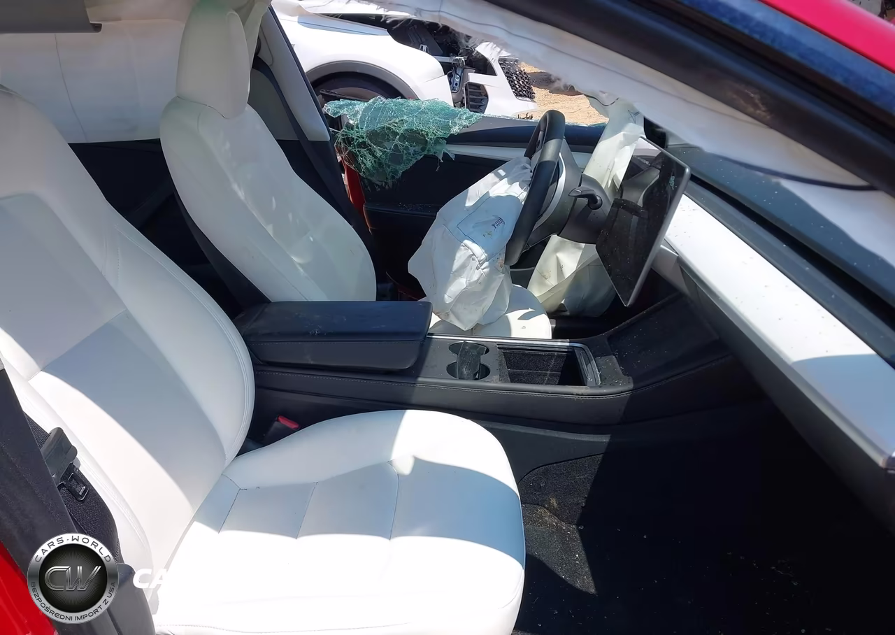 2023 Tesla Model 3 Rear-Wheel Drive VIN:5YJ3E1EAXPF486334 - 5