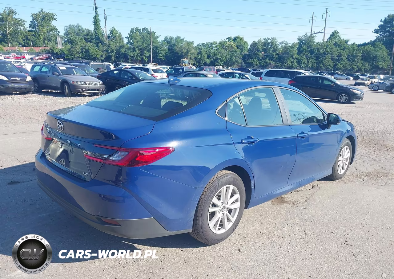 2026 Toyota Camry Le VIN:4T1DAACK5TU259352 - 4