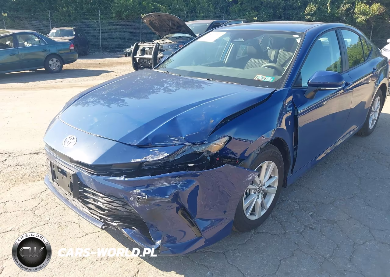 2026 Toyota Camry Le VIN:4T1DAACK5TU259352 - 6