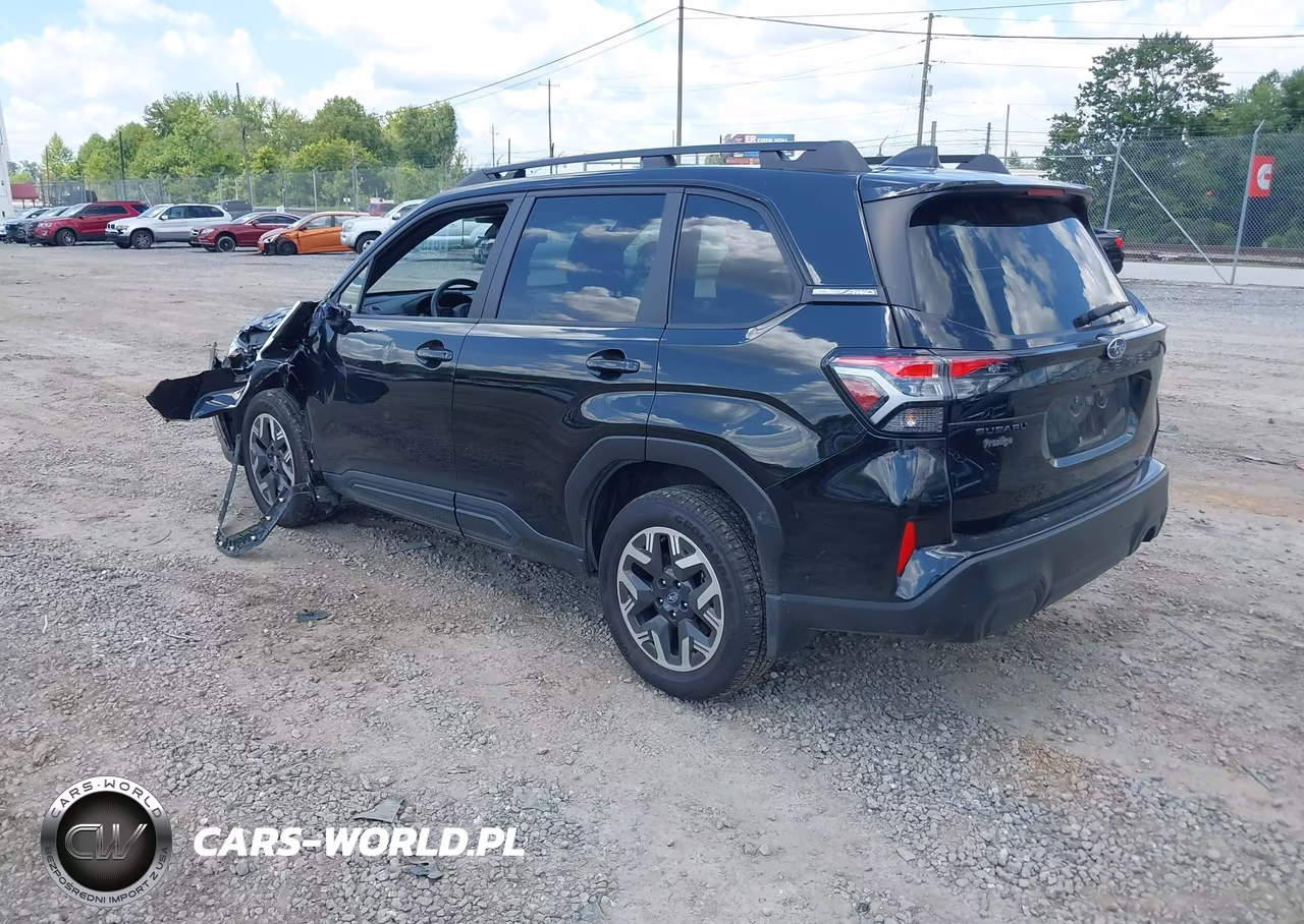 2025 Subaru Forester Premium VIN:JF2SLDDC0SH446652 - 3