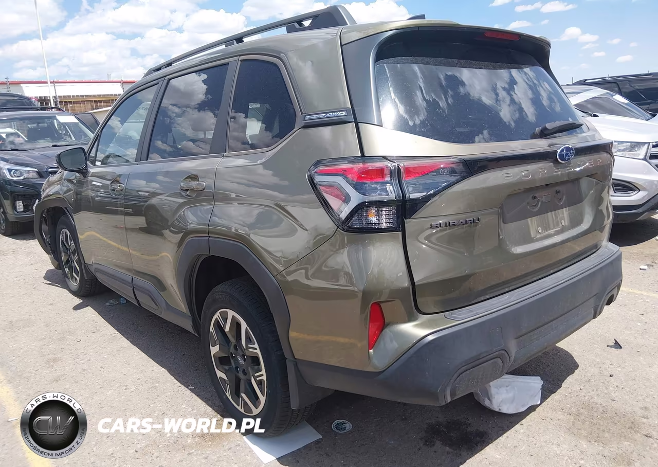 2025 Subaru Forester Premium VIN:JF2SLDDC2SH492130 - 3