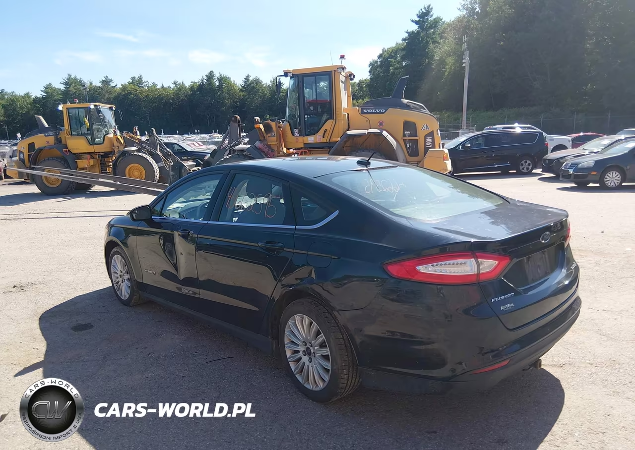 2014 Ford Fusion Hybrid S VIN:3FA6P0UU9ER274362 - 3