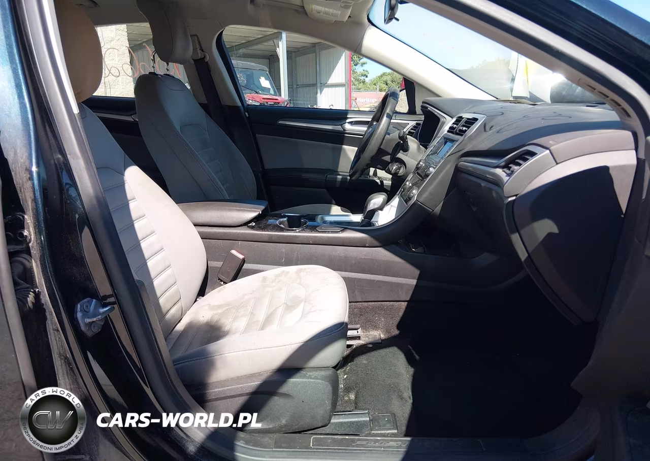2014 Ford Fusion Hybrid S VIN:3FA6P0UU9ER274362 - 5