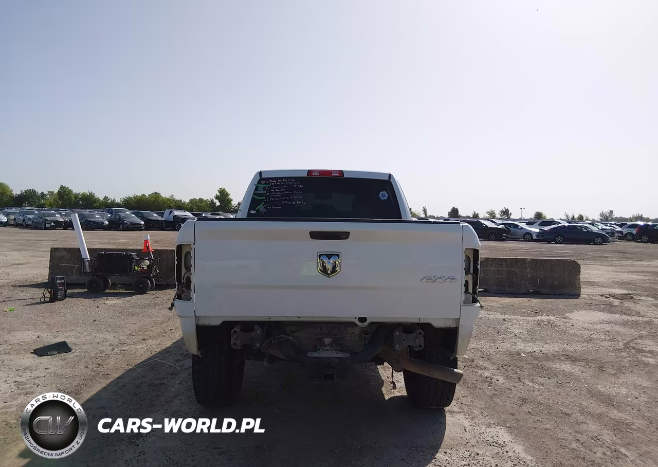 2017 Ram 2500 Tradesman 4X4 6'4 Box VIN:3C6UR5CJ8HG670239 - 17
