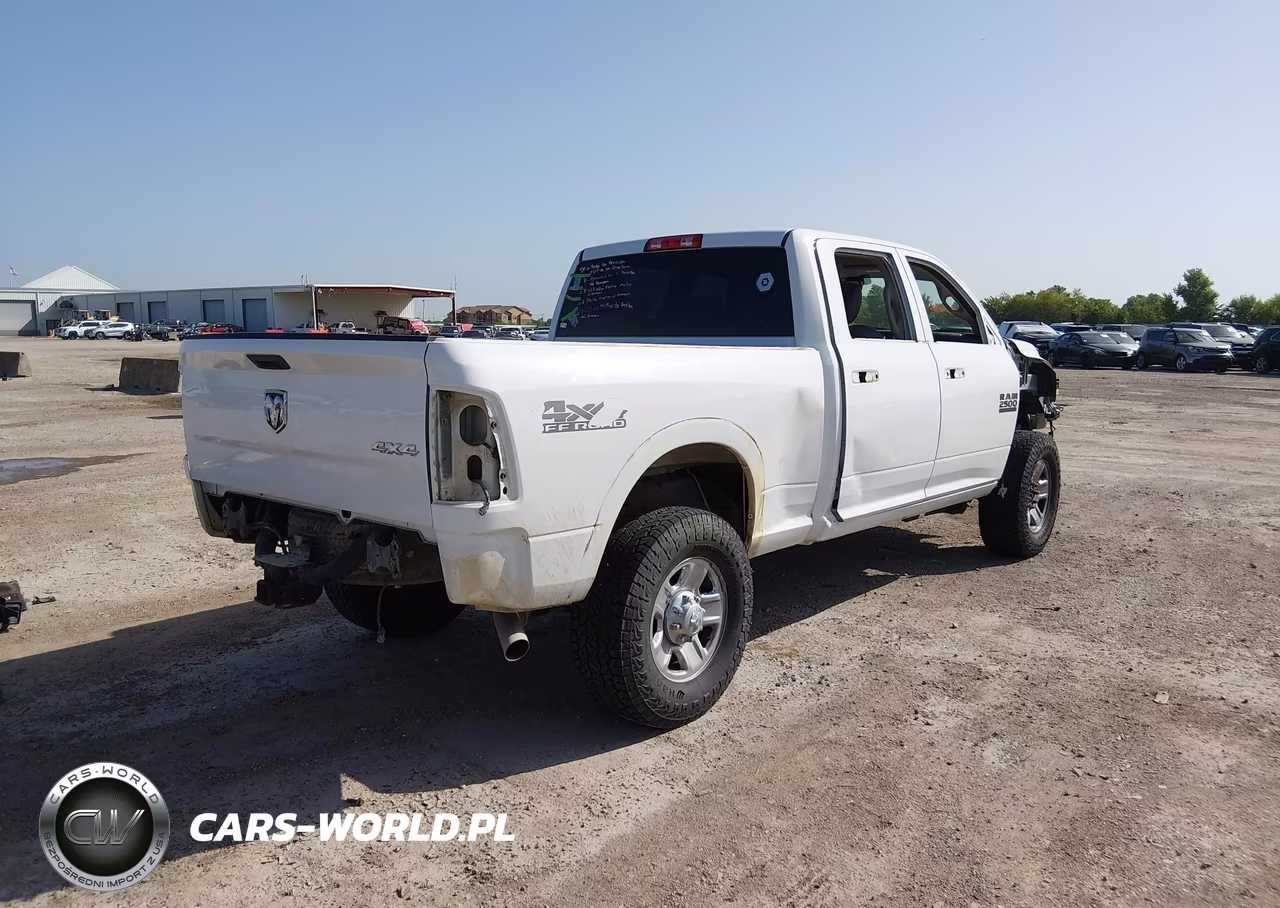 2017 Ram 2500 Tradesman 4X4 6'4 Box VIN:3C6UR5CJ8HG670239 - 4