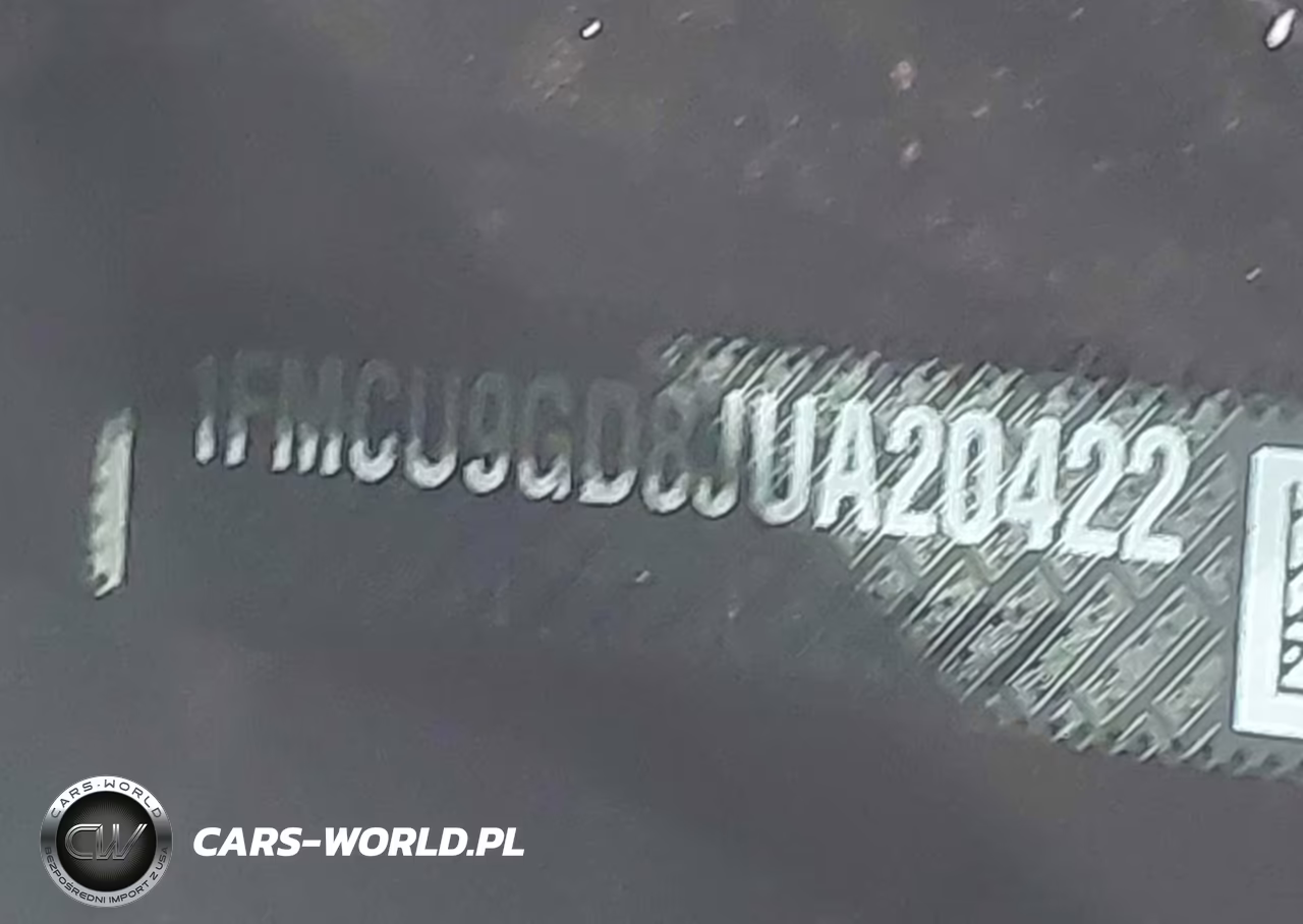 2018 Ford Escape Se VIN:1FMCU9GD8JUA20422 - 9