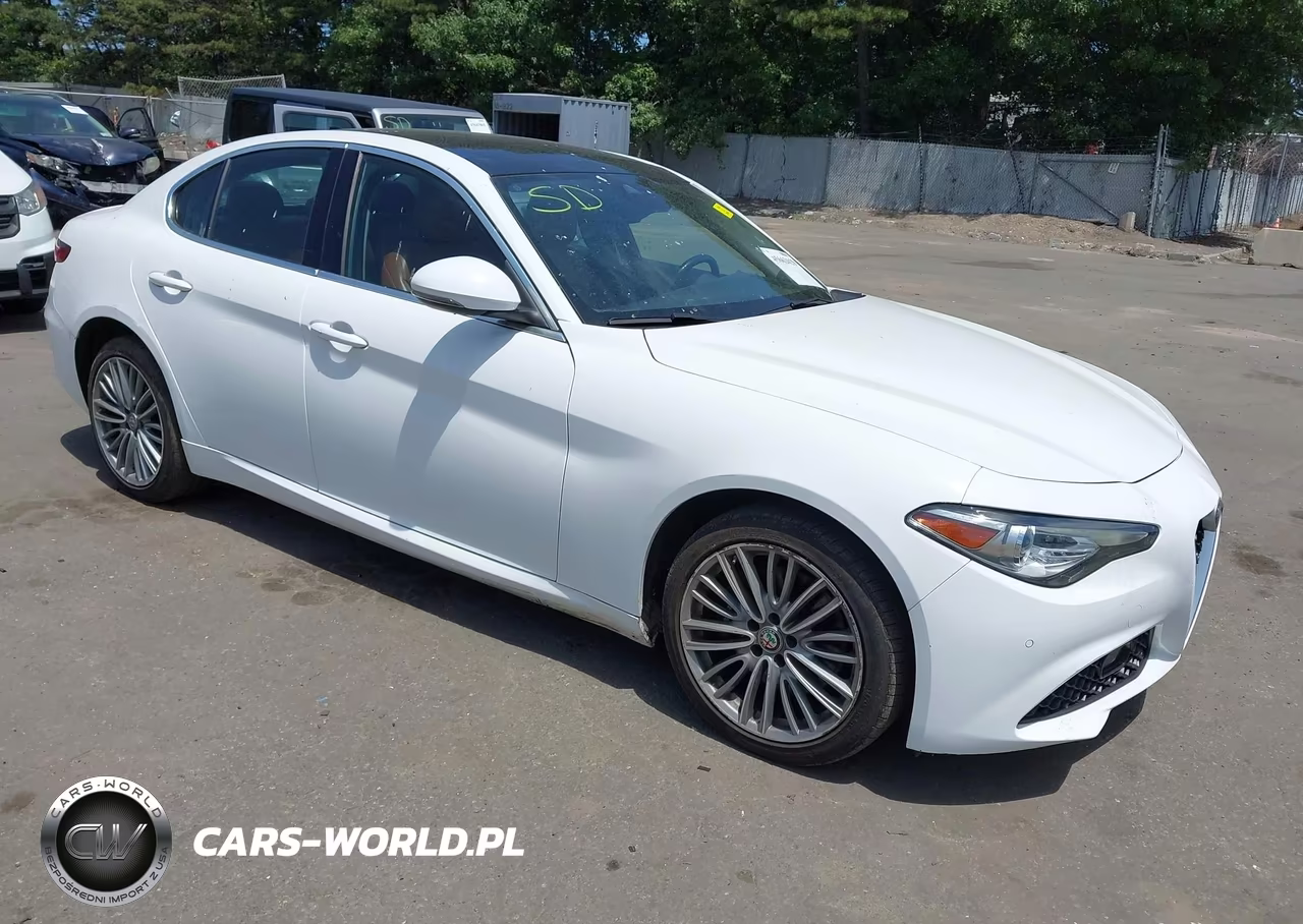 2018 Alfa Romeo Giulia Ti Lusso Awd