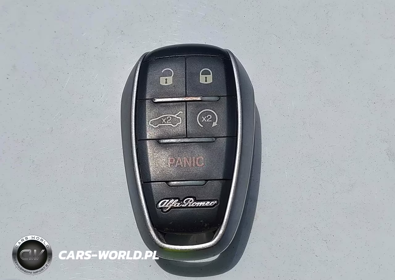 2018 Alfa Romeo Giulia Ti Lusso Awd VIN:ZARFAEEN5J7569949 - 11