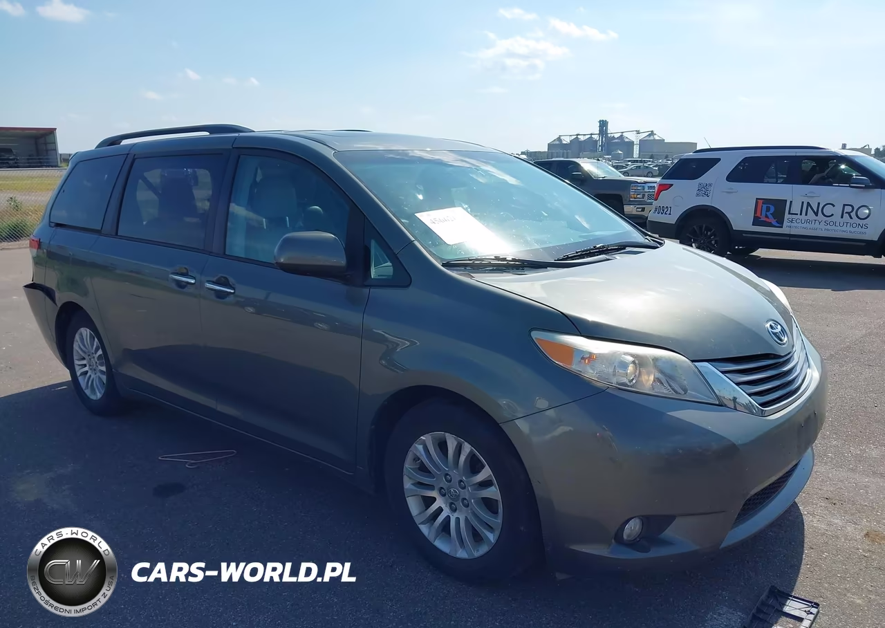 2011 Toyota Sienna Xle V6 – zdjęcie 1 z 16