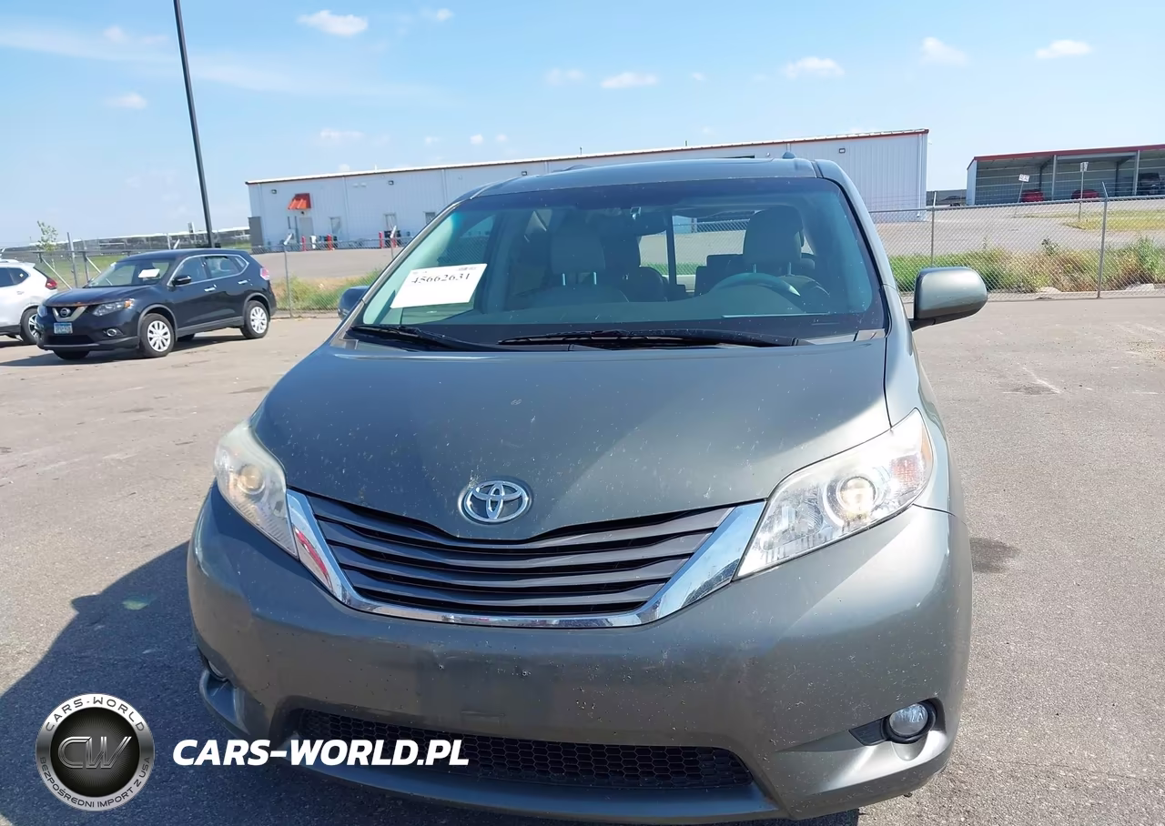 2011 Toyota Sienna Xle V6 VIN:5TDYK3DC6BS153582 - 12