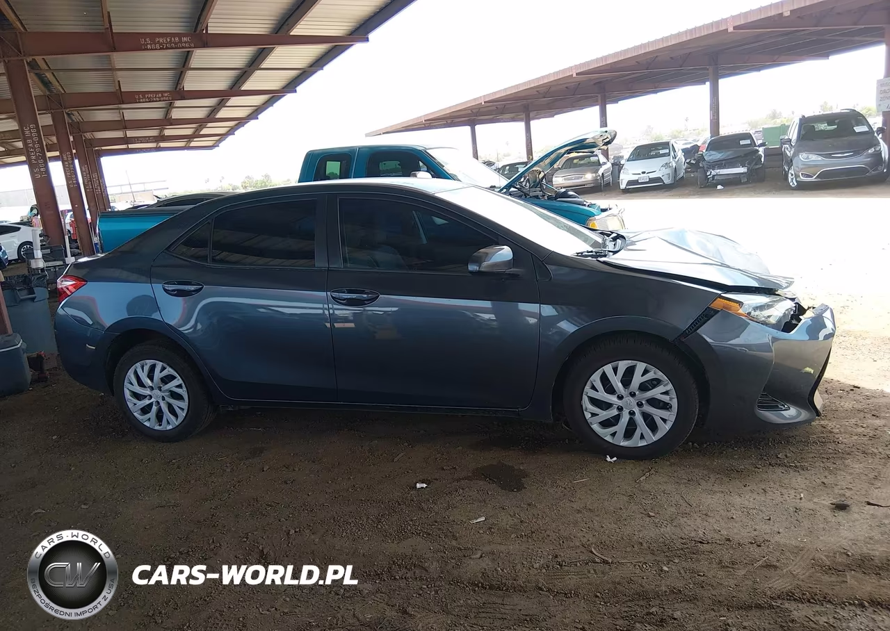 2019 Toyota Corolla Le VIN:5YFBURHE2KP877745 - 12