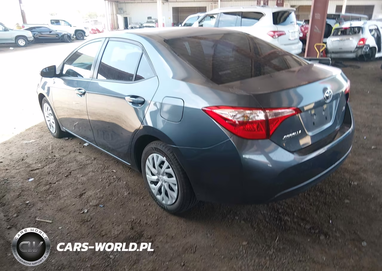 2019 Toyota Corolla Le VIN:5YFBURHE2KP877745 - 3