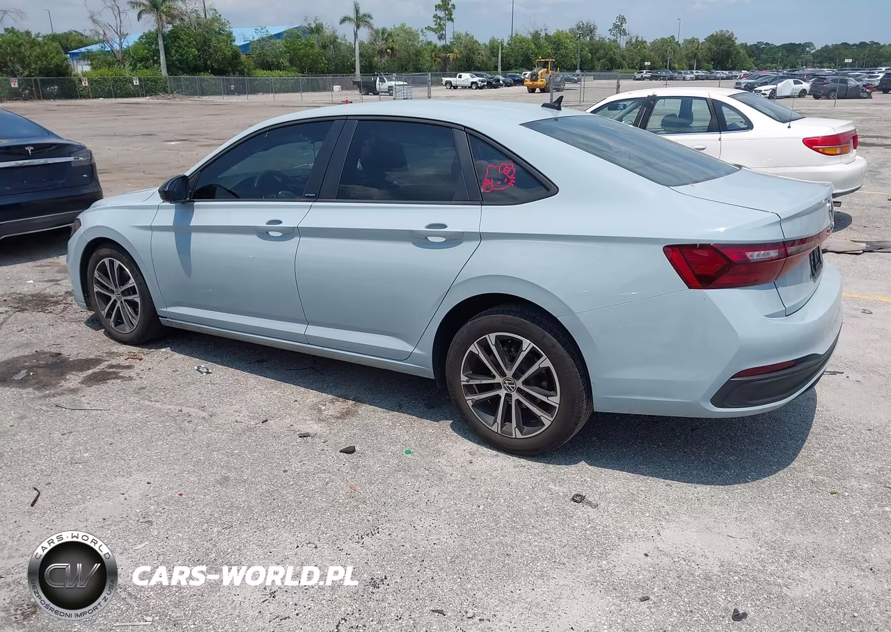 2025 Volkswagen Jetta 1.5T Sport VIN:3VWBX7BU9SM062443 - 3